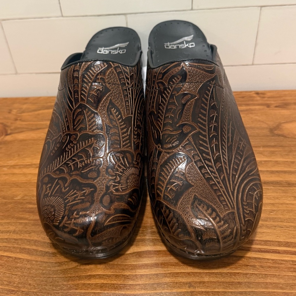 NWOB brown tooled leather DANSKO clog mules size 40